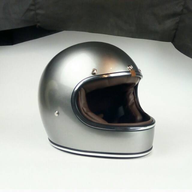 Helm Motor Retro Boulter FF Titanium Solid