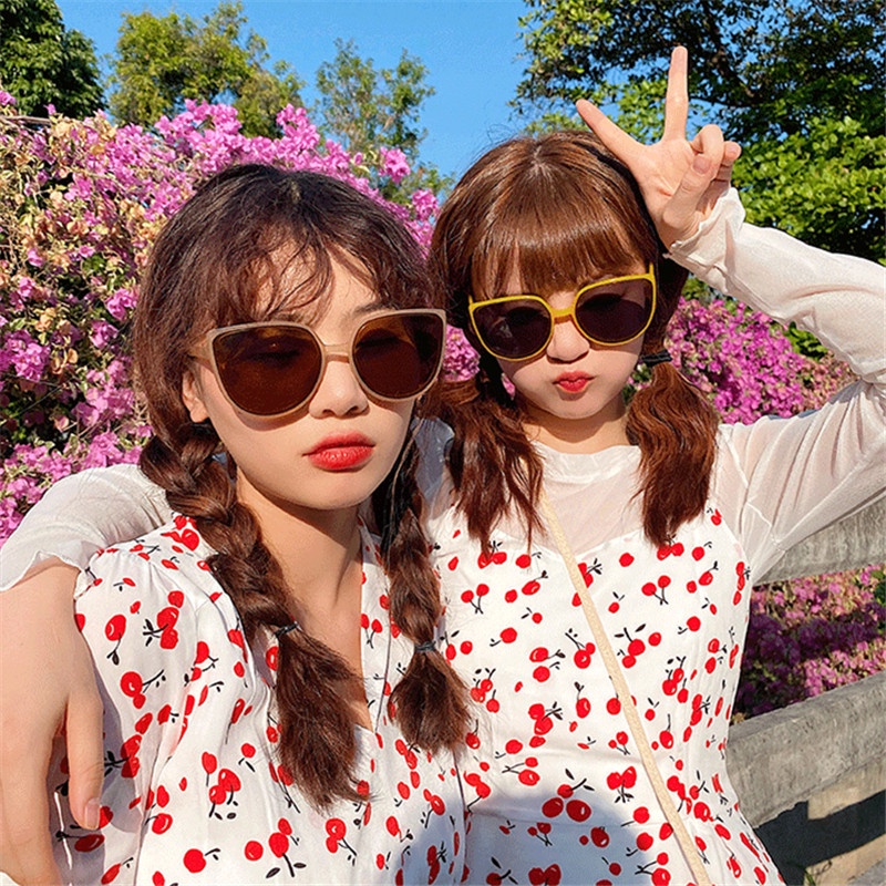 (YUZHU) INS Style Personality Cat Eye Sunglasses Milk Tea Color Sunglasses Oversized Frame UV Protection Sunglasses Women