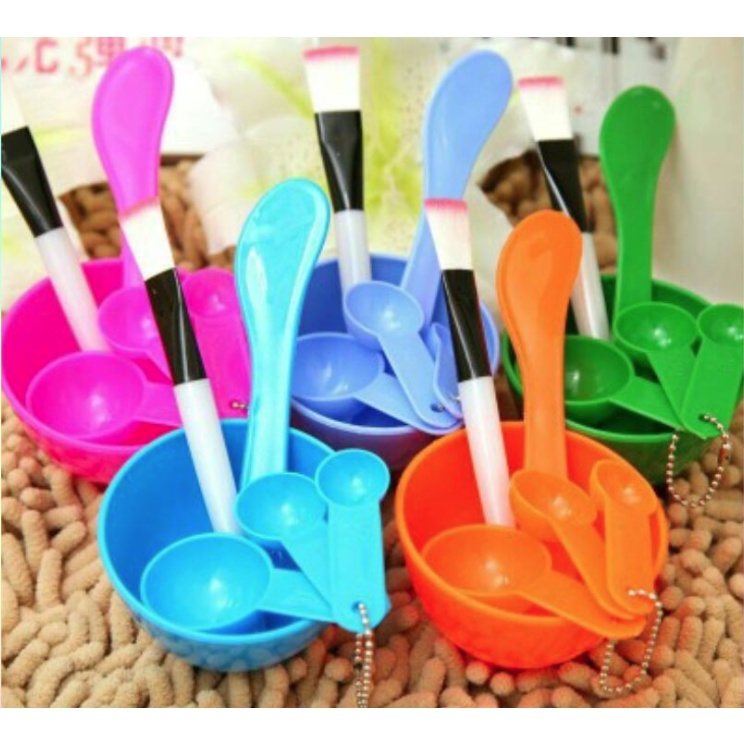 Mangkok Masker DIY 4 IN 1 Mangkok Masker Set Lengkap Mask Bowl Cosmetic Brush Kuas Masker