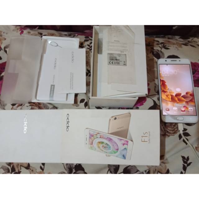 Oppo F1s Gold Second Ram 3gb Rom 32gb