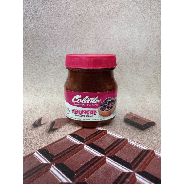

Colatta. Pasta cokelat dan crunchy oles
