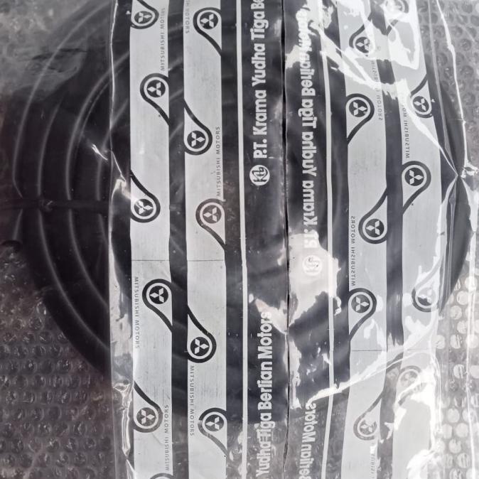 Karet Balon Body Pintu Mobil Mitsubishi Strada Triton Original Aksesoris Otomotif