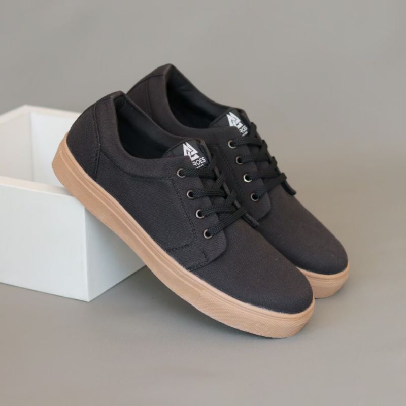 XSHOESBDG.ID X NERO Sepatu Sneakers Pria Casual Shoes Formal Pria Jalan Santai Acara