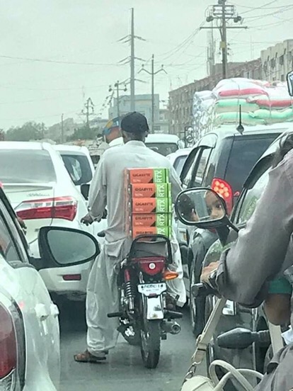 Swallow Kamper Toilet Kapur Barus Toilet Isi 5 Colour Ball/ Putih