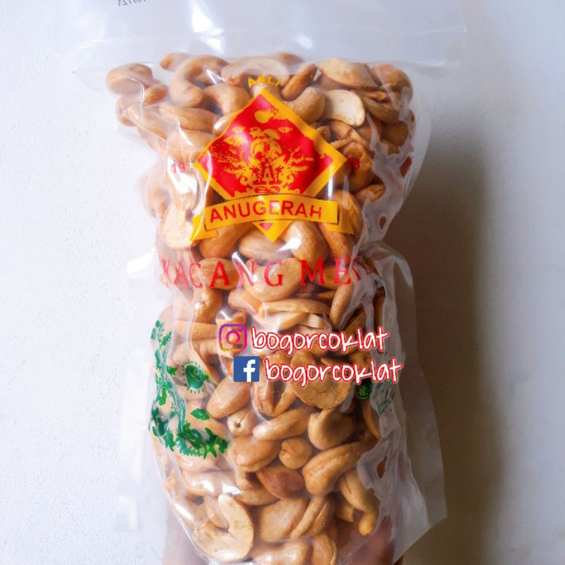 

Kacang Mede Super Anugerah 500gr