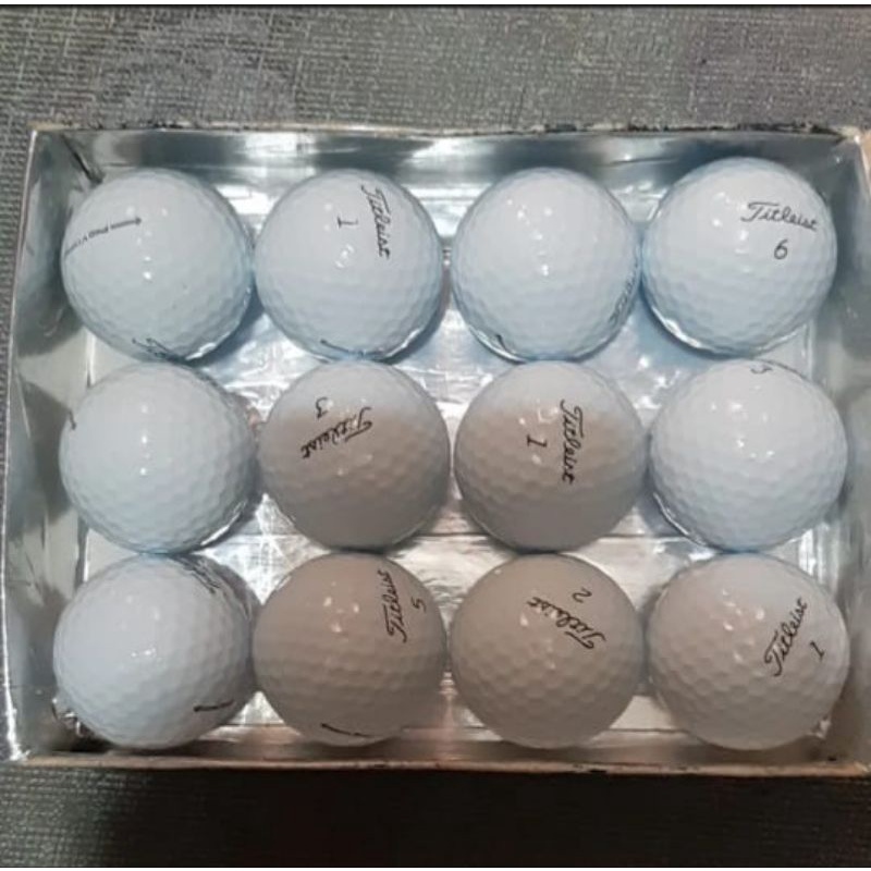 Bola golf titleist pro v1