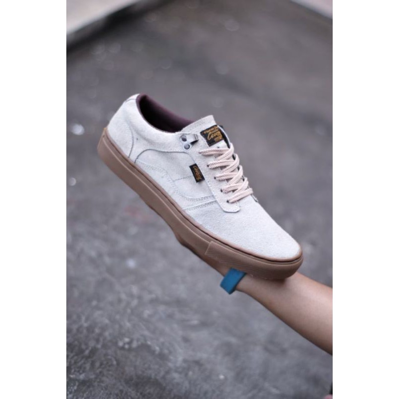 Sepatu Lokal Shoes Lokal Pride Cevany Gordon Cream Gum Suede