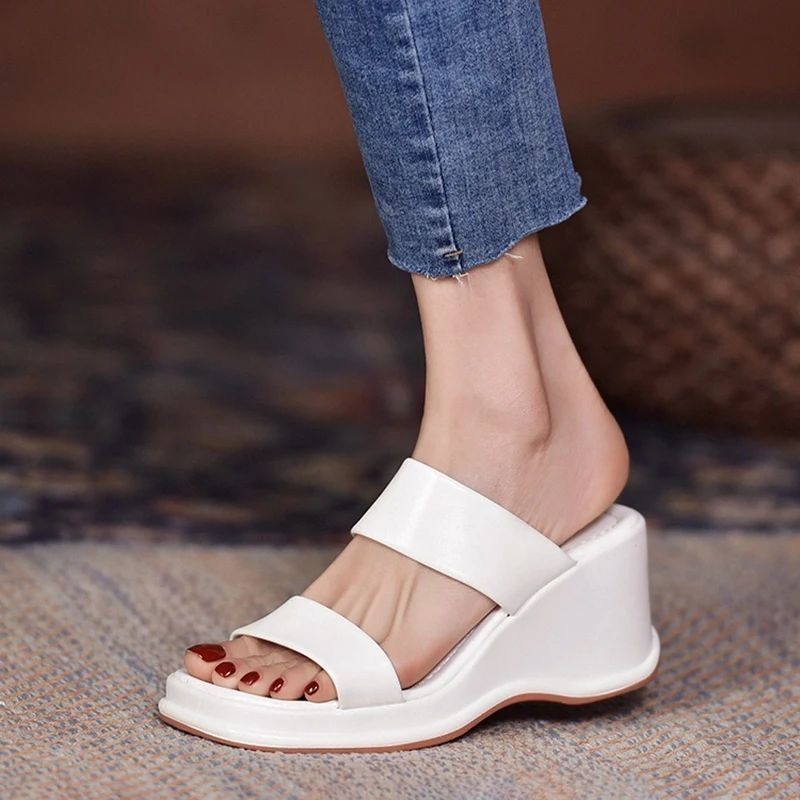 new sendal wanita import kulit lembut bangettt