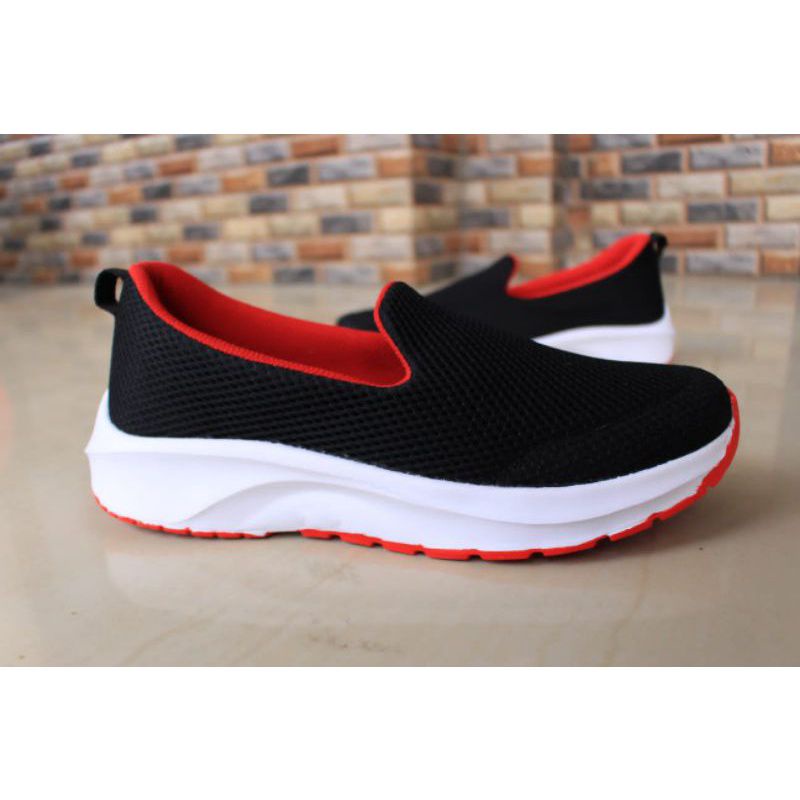 SEPATU FASHION SLIP ON WANITA/CEWEK/PROMO MURAH SIZE 36 37 38 39 402