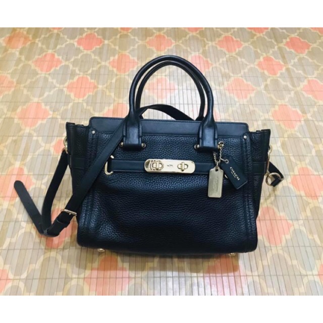 Preloved Coach swagger 27 GHW Authentic