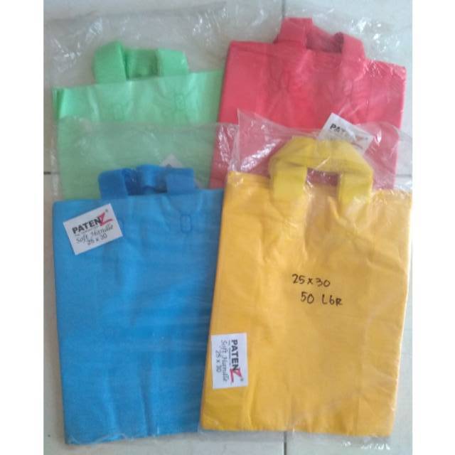 Kantong plastik belanja shopping bag 25x30 cm
