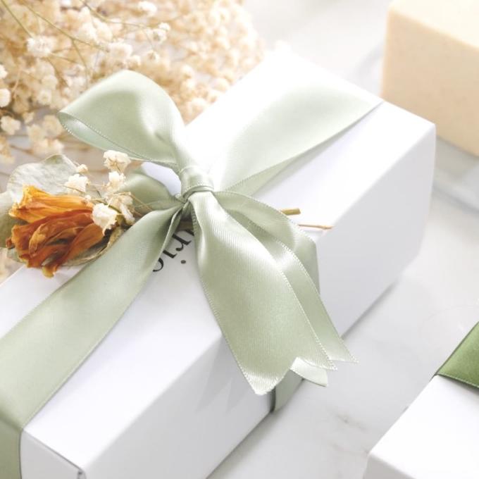 

Hampers Lebaran pourie | Eid Mubarak gift | Eid Mubarak Set