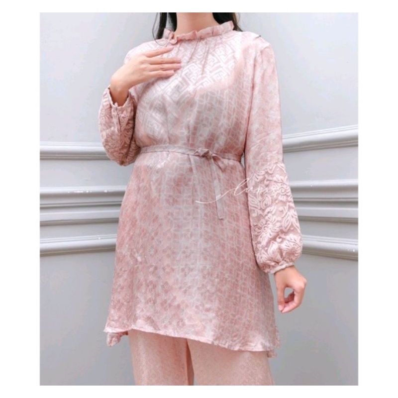 [PRELOVED] DAISY TUNIK BY LUXXE STUDIO