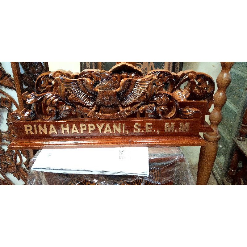 

Papan Nama Meja Kantor