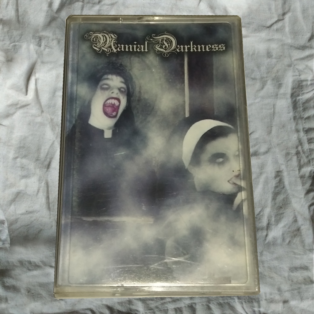 Kaset Pita manial darkness