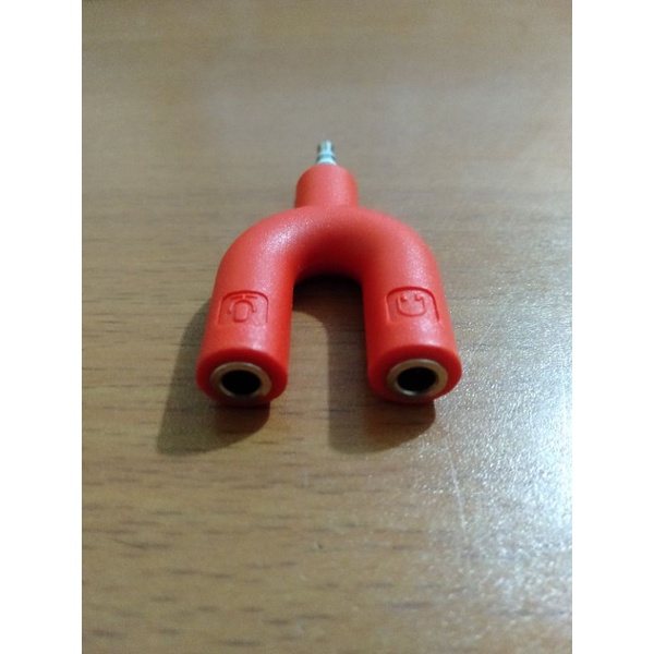 SKU-1056 KONEKTOR JACK Y AUX 3.5 MM KE AUDIO HEADSET &amp; MIC U SPLITTER