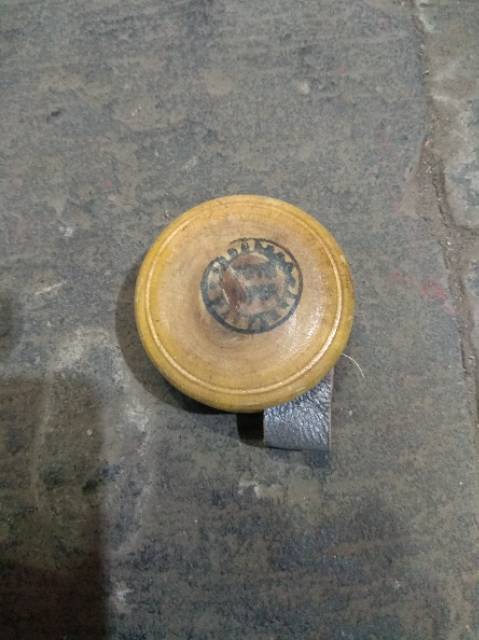 YOYO KAYU SUPER DIAMETER 5 CM - MAINAN ANAK MURAH KHAS JOGJA