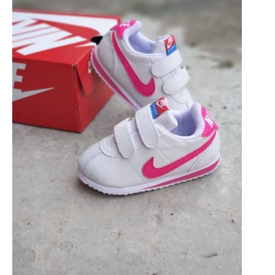 Update Sepatu anak NIKE CORTEZ WHITE PINK / FREE BOX & KAUS KAKI . 케
