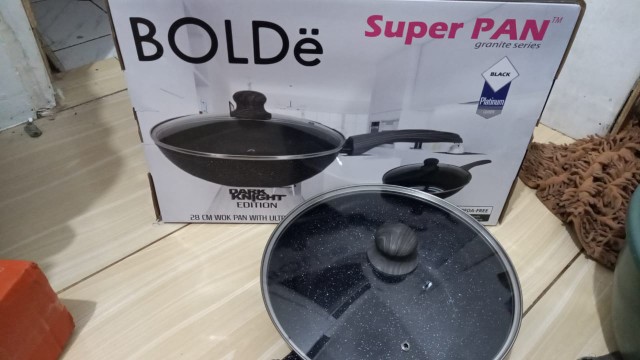 Bolde Wok ( Wajan ) 28 Cm + Glass Lid, Granite Black Dark Knight