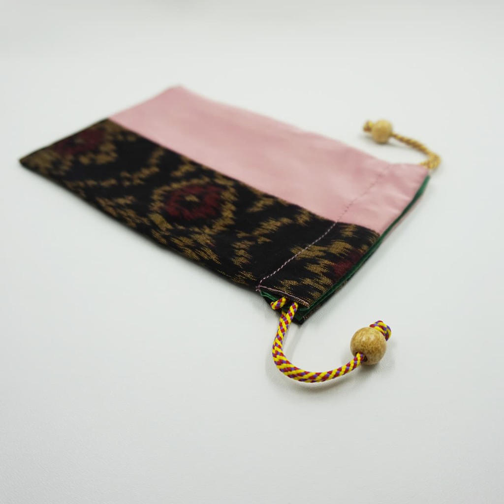 Pouch Handmade Etnik Tali Multifungsi - Endek Hitam/Pink
