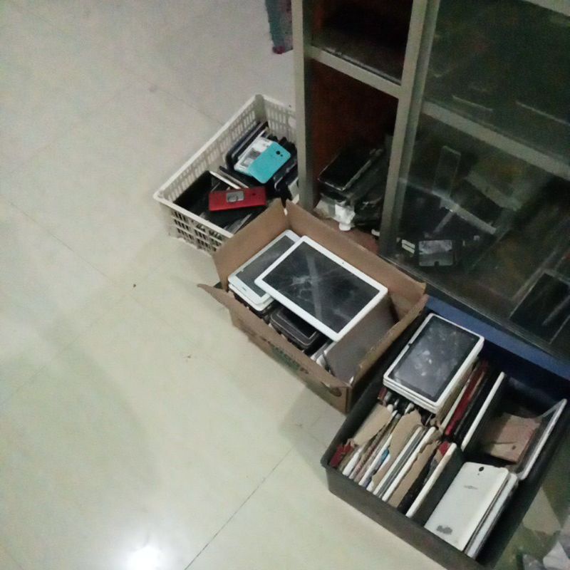 androit vs tablet rusak ecer