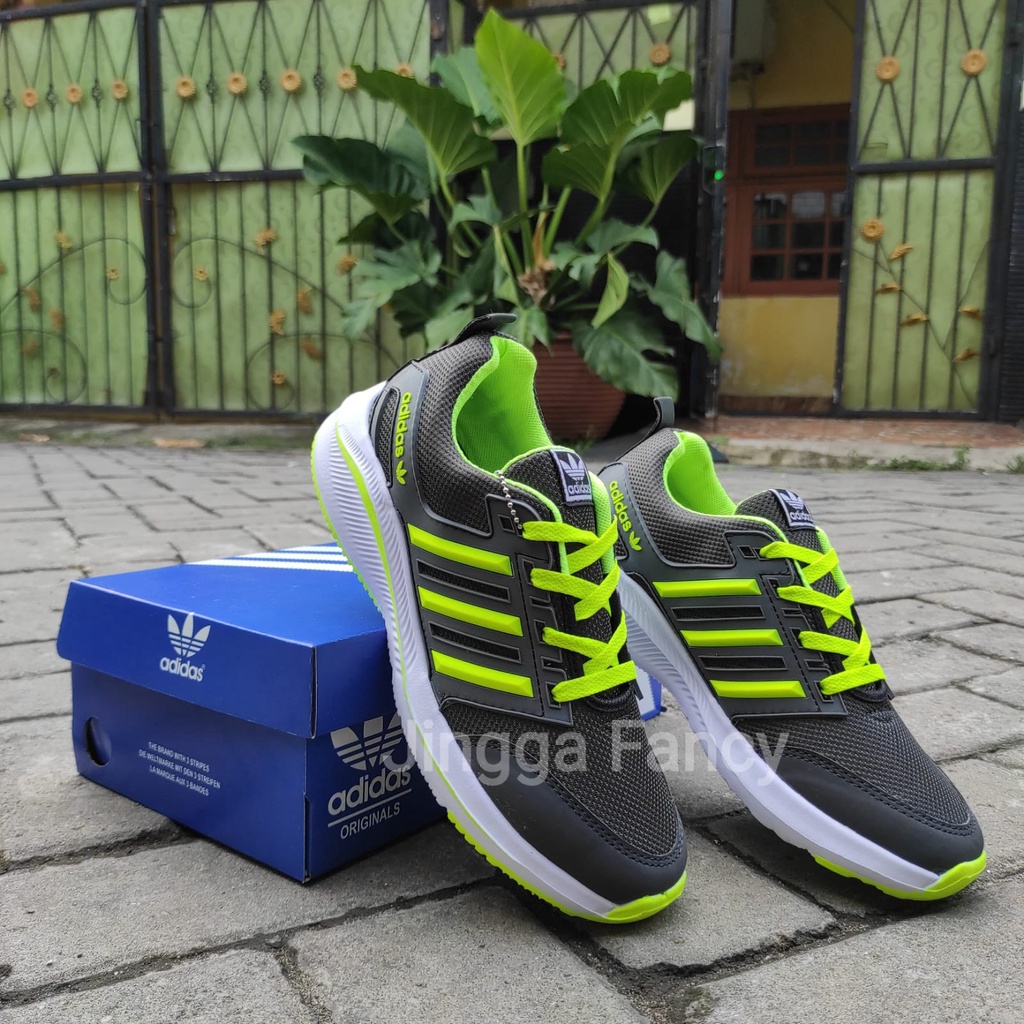 SEPATU ADIDA SPORT PRIA DAN WANITA / SNEAKERS PRIA DAN WANITA / SEPATU COUPLE / SEPATU PASANGAN / SNEAKERS PASANGANSNEAKERS ADIDAS alphabounce WANITA / SEPATU WANITA TERBARU / LENTUR DAN RINGAN / SEPATU JOGGING / SEPATU OLAHRAGA WANITA / SEPATU SPORT