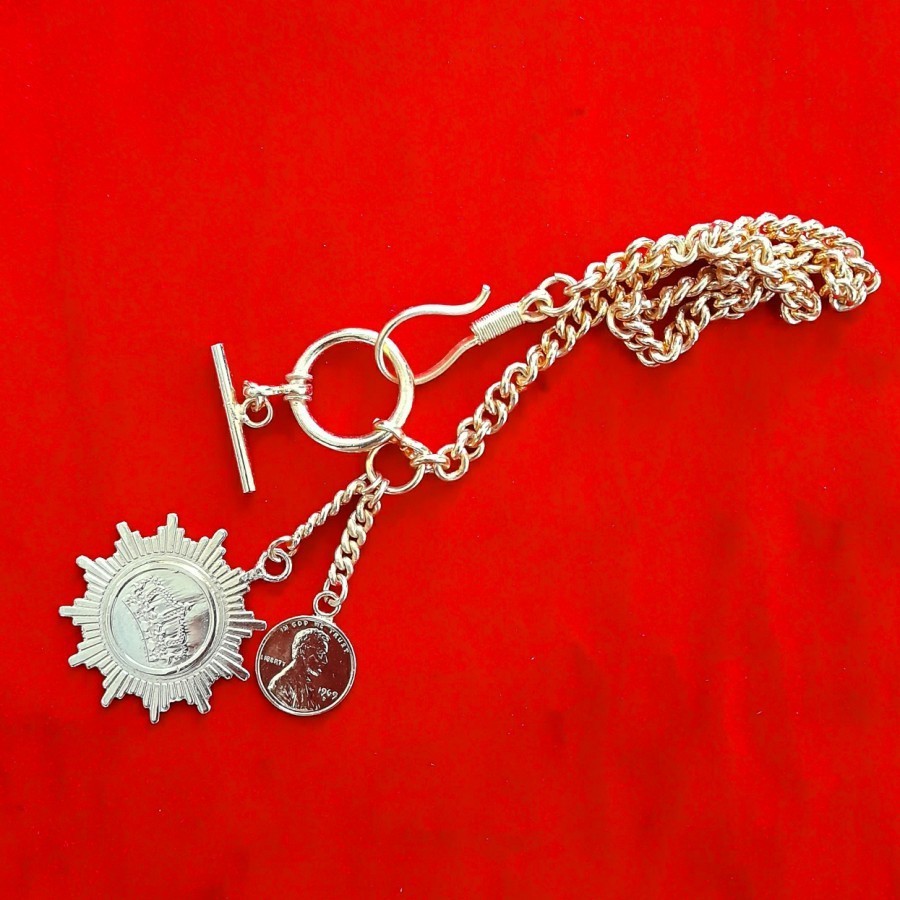 Pin Bros Jas Beskap Model Rantai Lambang Matahari Gambar Mahkota