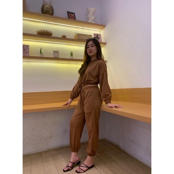 JOSHIN Set croptop ciara - setelan croptop panjang - setelan joger kaos crop waffle