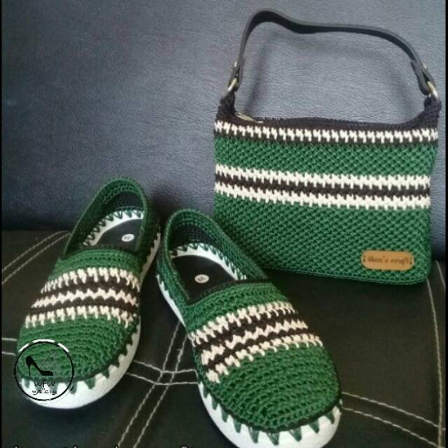 1 Set sepatu tas