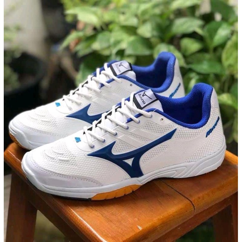 SEPATU BADMINTON, VOLLEY DAN RUNNING MIZUNO PUTIH BIRU