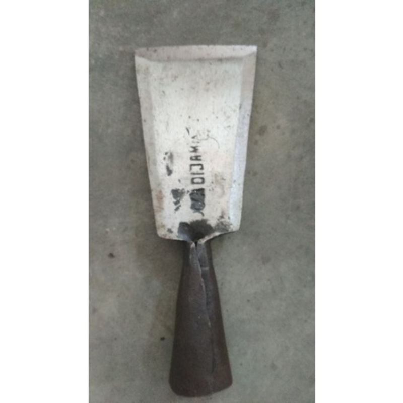 

Winson22 Pahat Kayu Besar Kuat