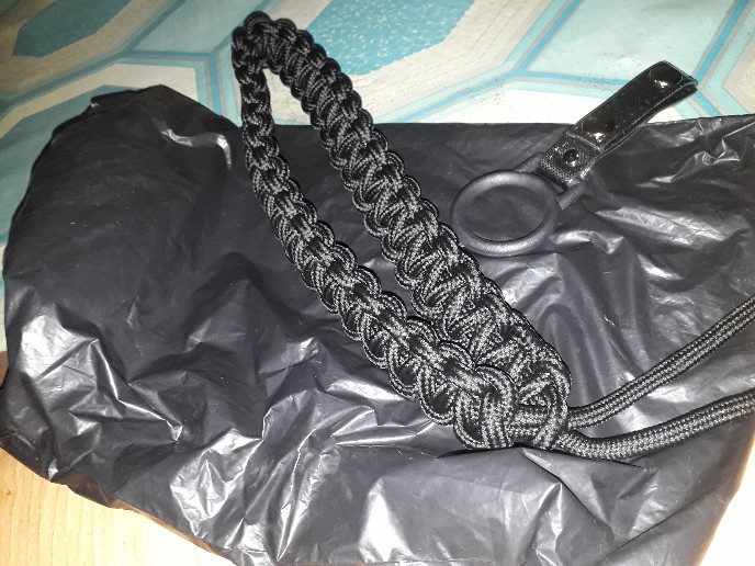 Ring Pentungan Hitam Plastik