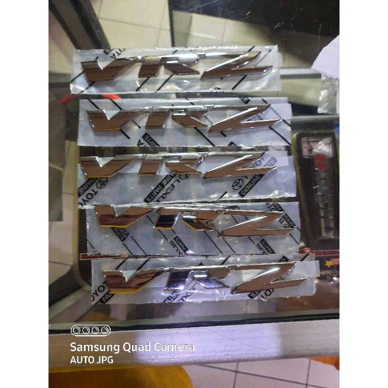 emblem Fortuner Vrz original