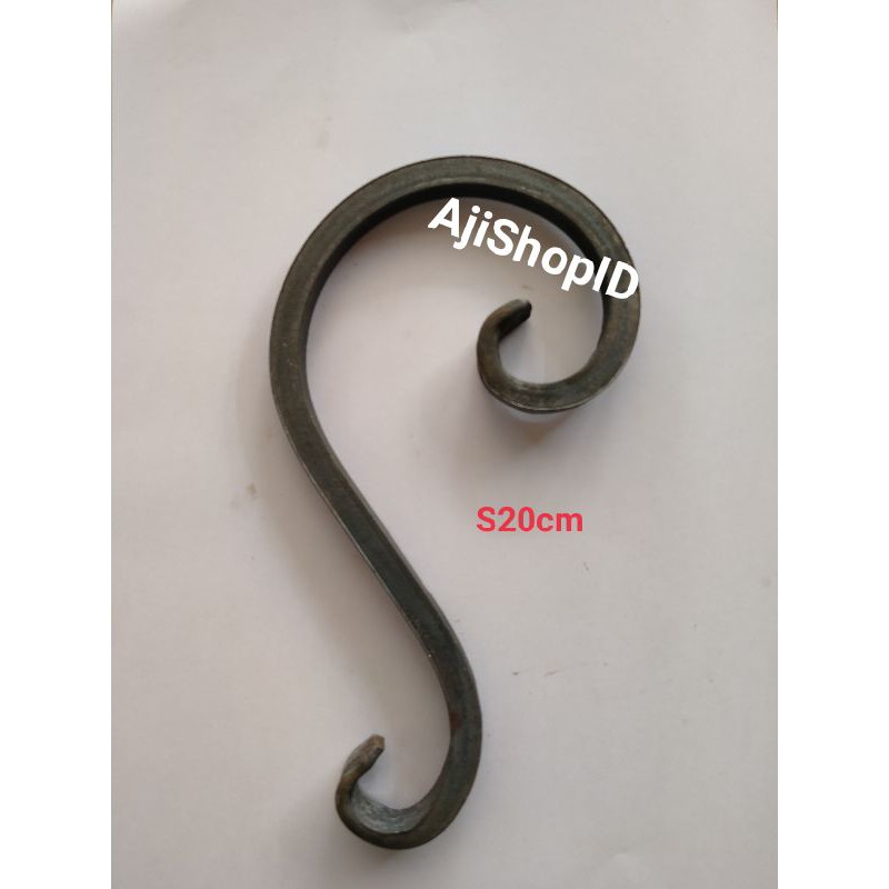 ornamen pagar besi tempa nako leter ( S ) 20cm