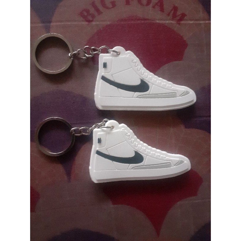 ganci karet custom