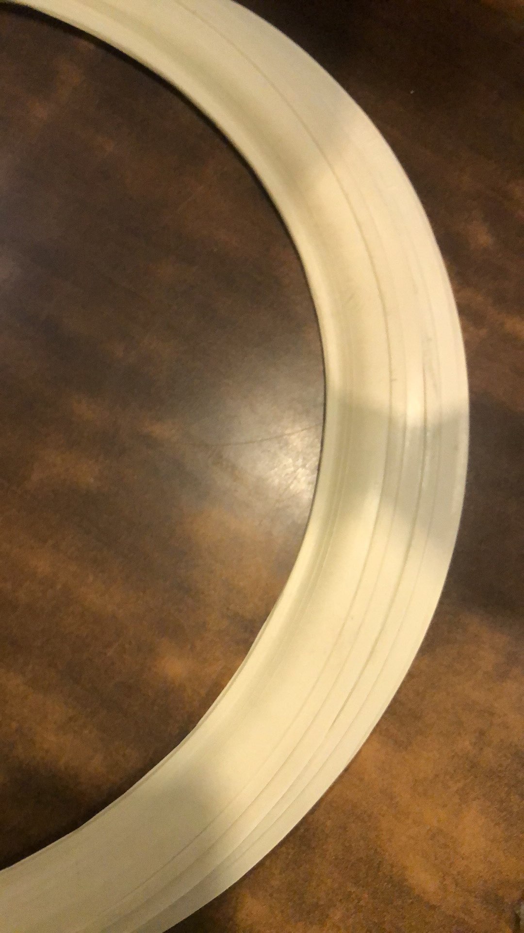 List Ban White Wall  Ring 17 Isi 4pcs