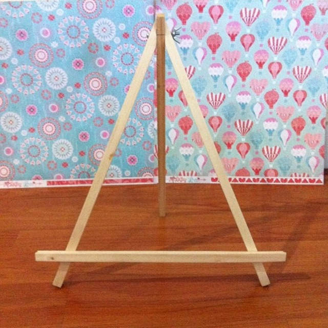 

SCRAPBOOK WOODEN STAND SMALL