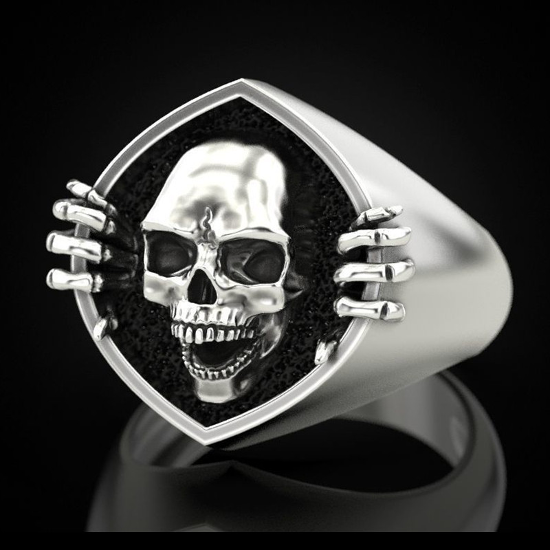 Cincin Retro Punk Bentuk Tengkorak Warna Hitam