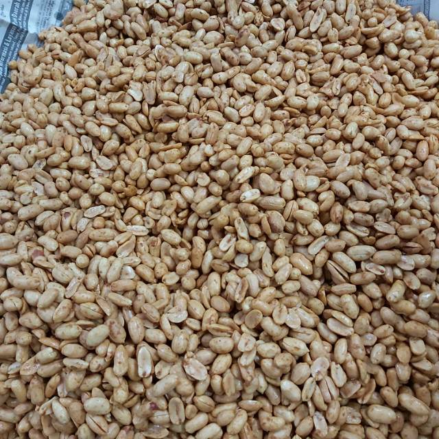 

kacang goreng idola 500 gram 35000