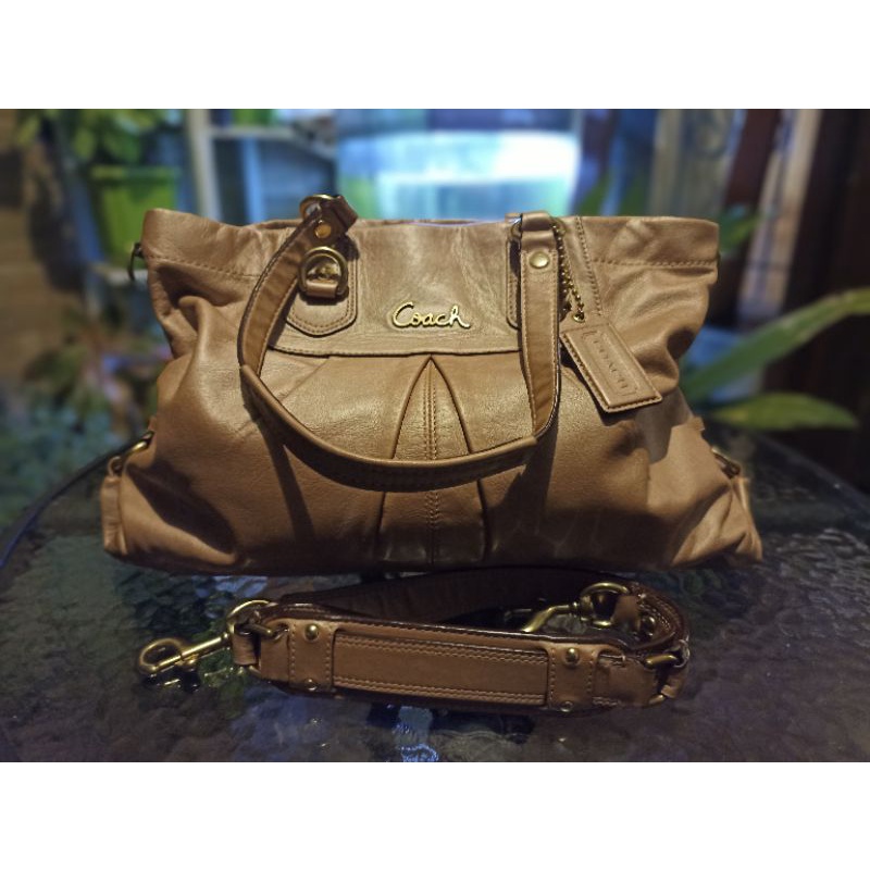tas coach auth full leather warna soft gold