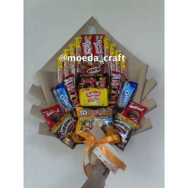 

Buket Snack Hadiah Ultah Wisuda