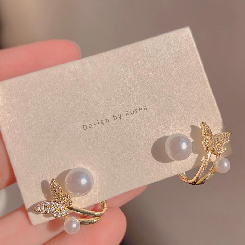 Anting Stud 925 Silver Bentuk Kupu-Kupu Aksen Mutiara Untuk Wanita