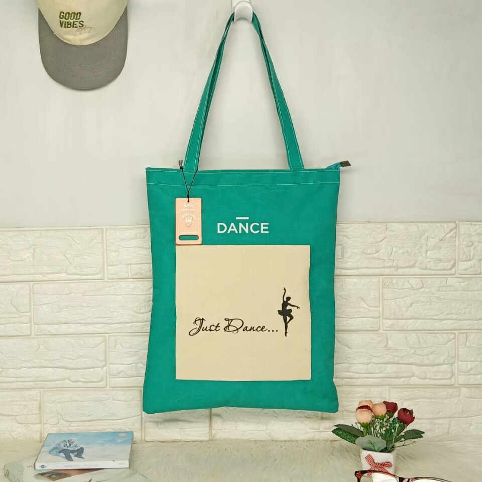TOTEBAG WANITA TOTE BAG RESLETING KANVAS BISA CUSTOM POLOS dan SABLON SEMINAR ULANG TAHUN DLL