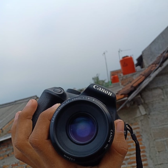 Canon 1200D