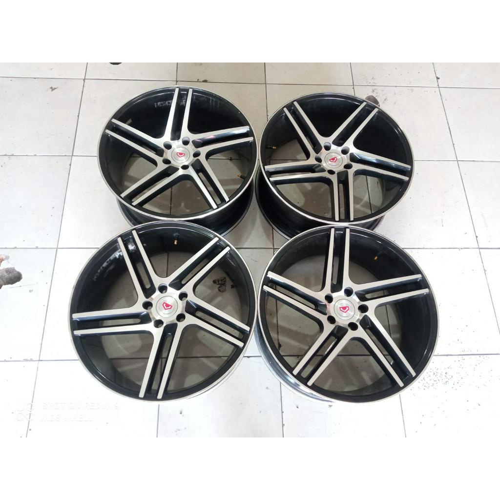Velg Mobil Bekas Honda CRV Ring 20 Lebar 8,5 Lobang Baut 5 Et40 Velg Vossen