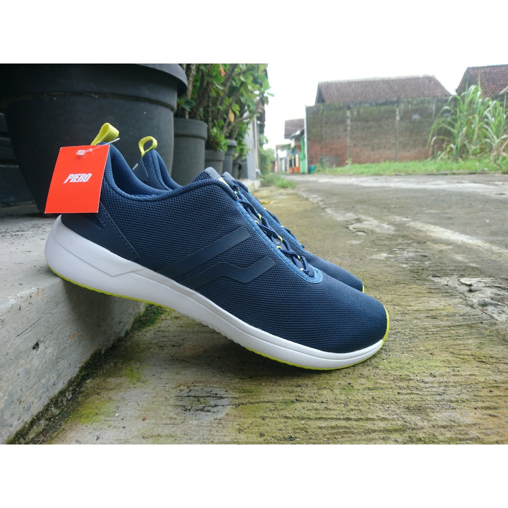 Sepatu Piero Ergon
