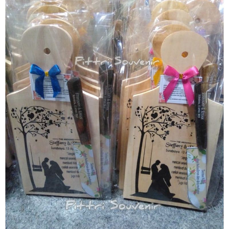 Souvenir TELENAN PISAU KAYU UKURAN BESAR TALENAN BESAR