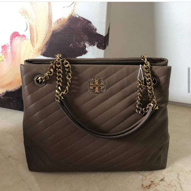 Tb shoulder bag authentic