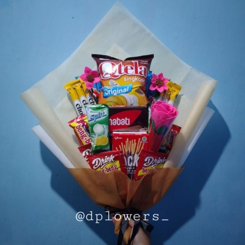 

Bucket Snack Mix Flowers