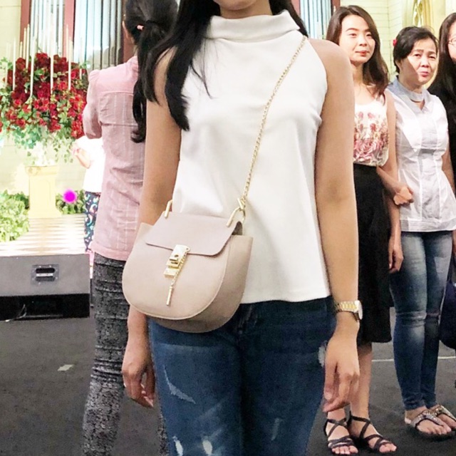 Tas Selempang Cream/Nude